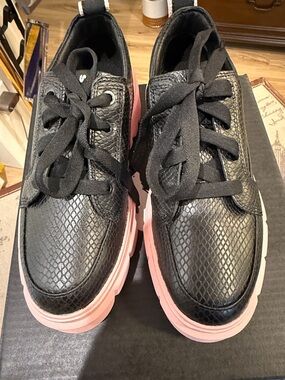 Sorel Caribou X Shoe WP in Vintage Pink and Black - Women's